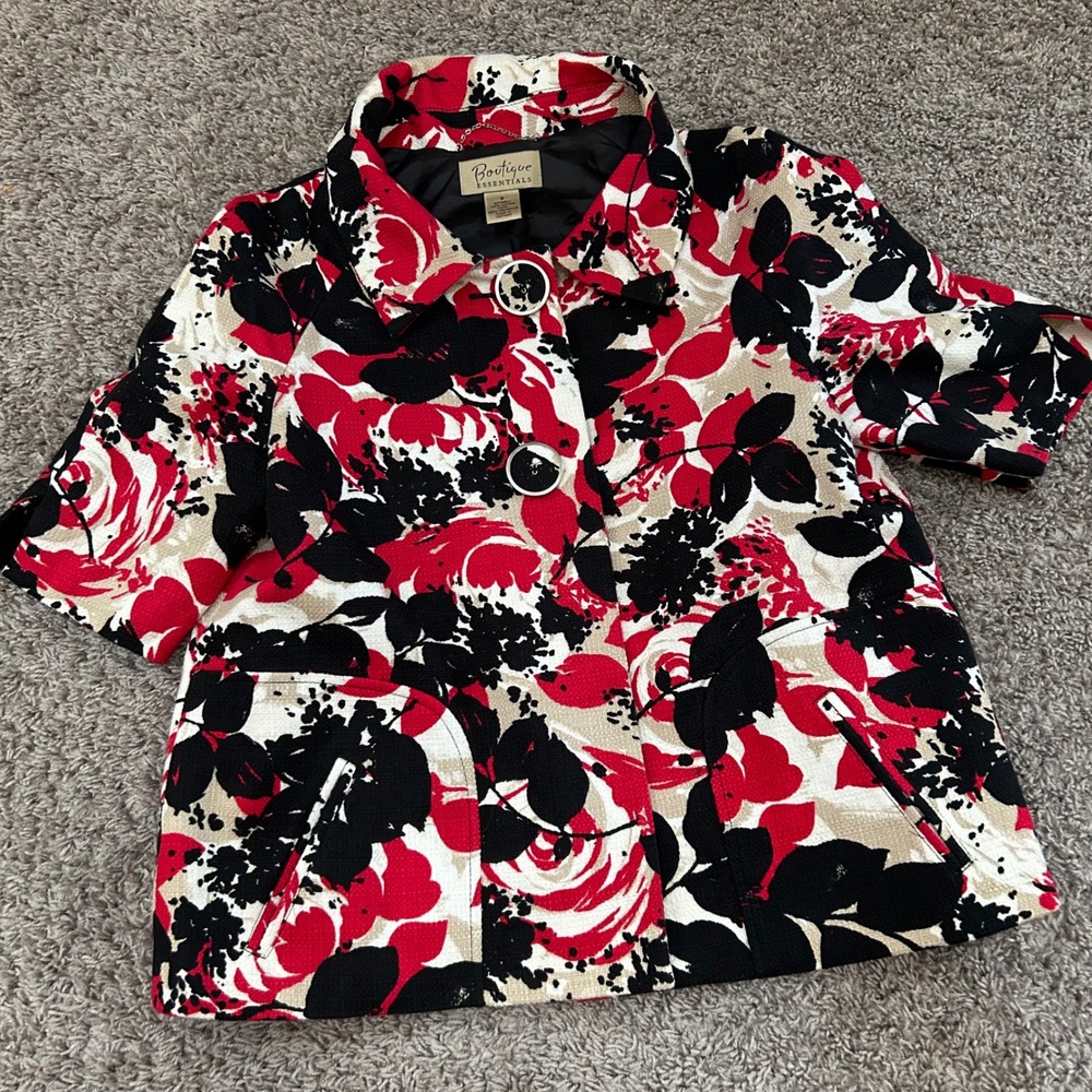 Boutique Essentials Floral Jacket - Red Black Beige Short Sleeve‎ Size 8 vintage